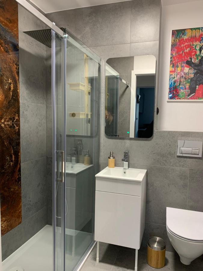 Metro Trocka Apartment Varsó Kültér fotó